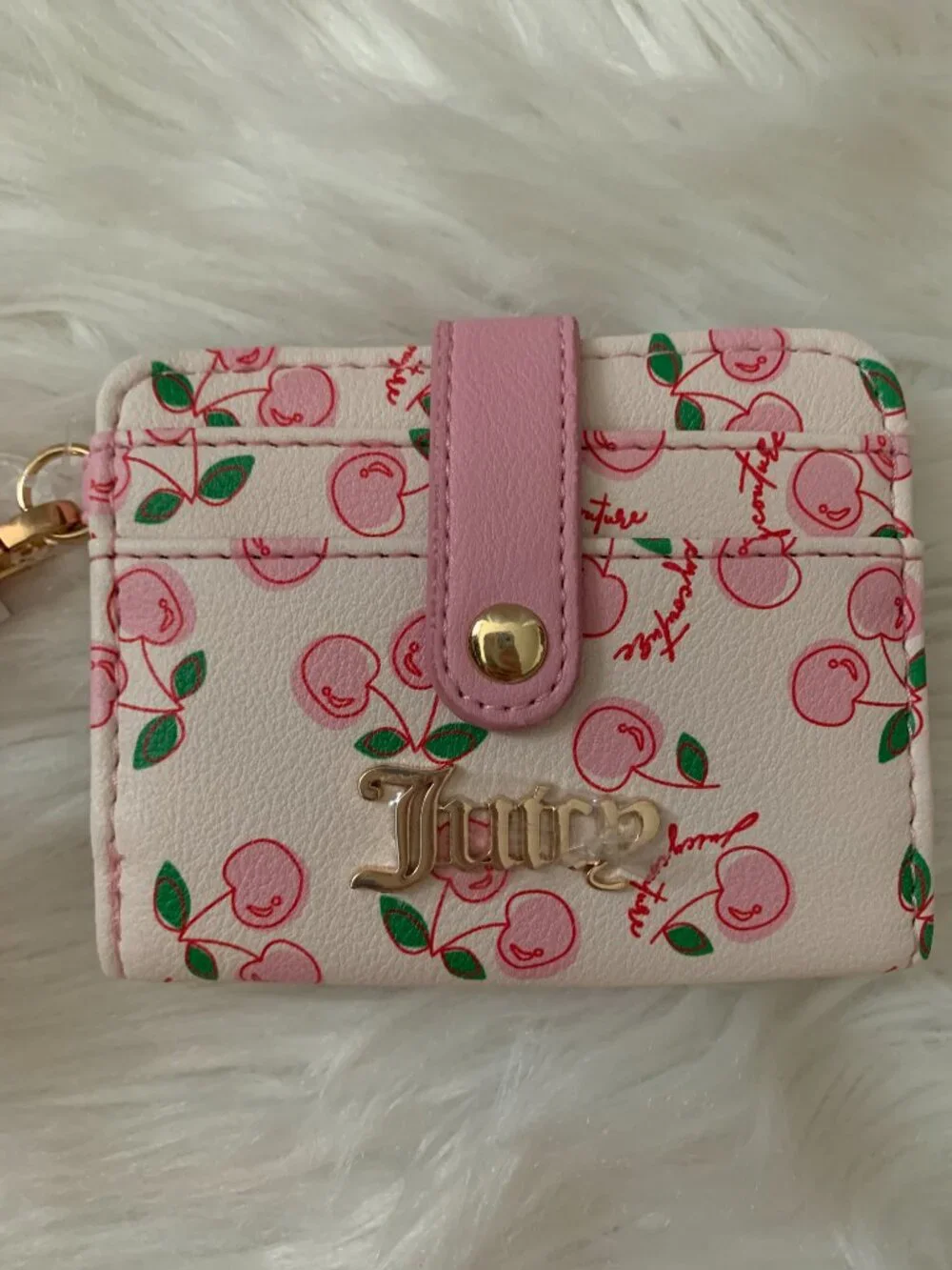 JUICY COUTURE Cherry Girl Mini Wallet in Soft White/Flamingo Pink - Picture 3 of 5